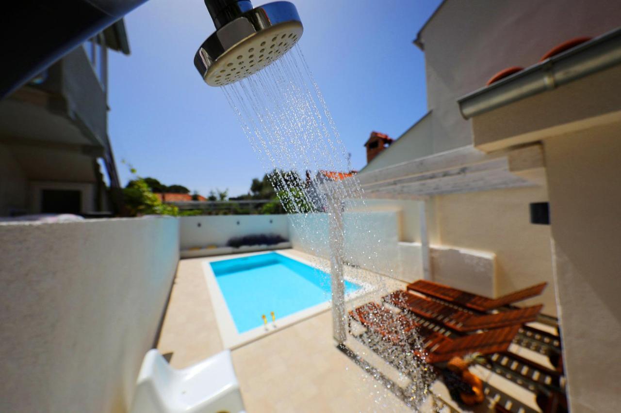 Villa Klaudia With Pool Zadar Luaran gambar